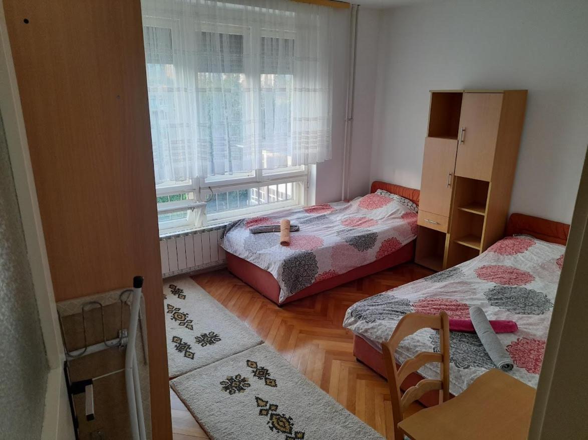 Apartman Bulevar Stupine Tuzla Exterior foto
